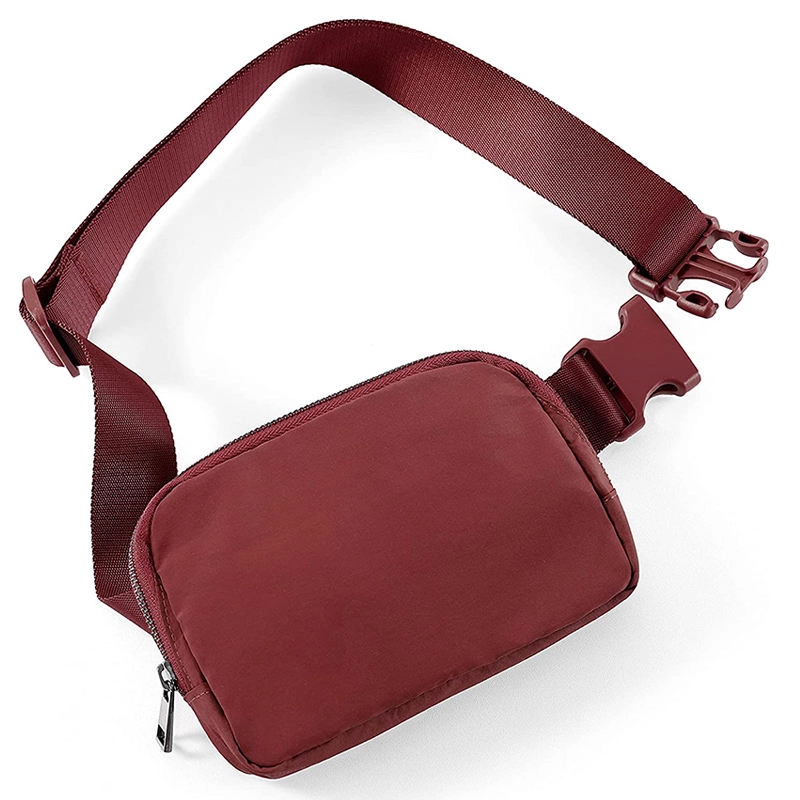 벨트 조절 가능한 스트랩이있는 세련된 부랑자 가방 