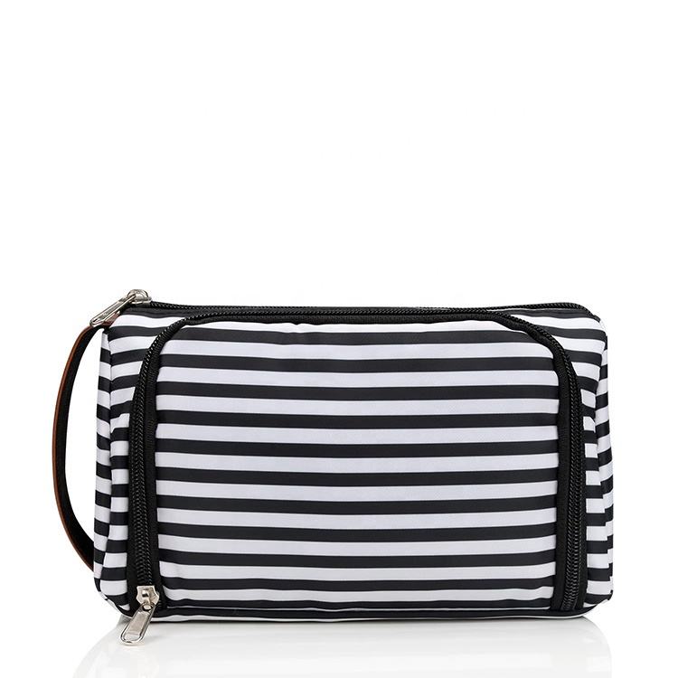 튼튼한  큰 공간 화장용 메이크업 세면도구  가방