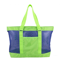 열려있는 분홍색 핸드백 메시 바닷가 끈달린 가방 