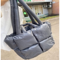 가벼운 오버사이즈 인과 주머니 코튼 대형 퀼트 퍼프 토트백