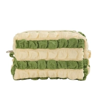 거품 겹을 가진 화장용 저장 부대 